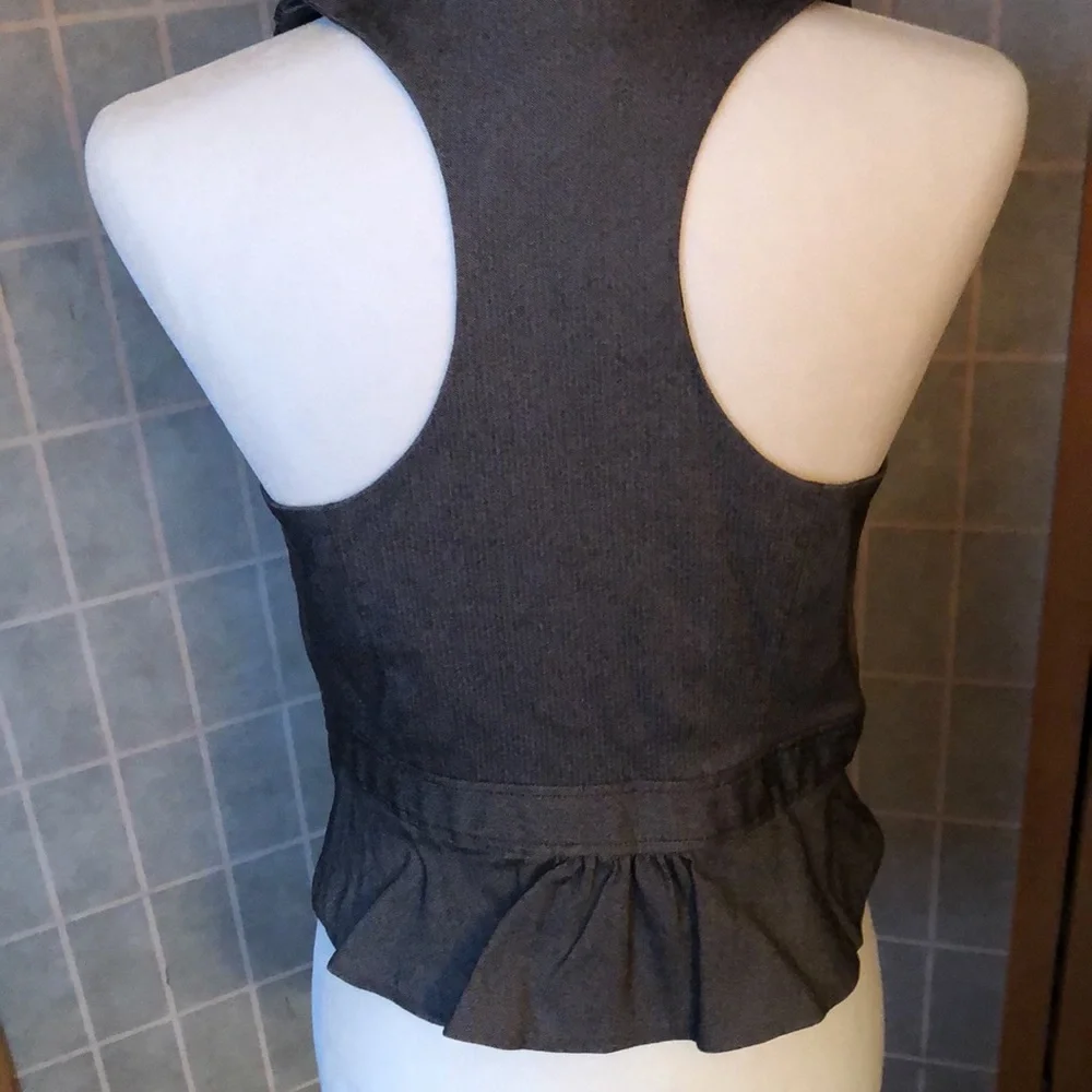 Vest - Picture 2 of 2